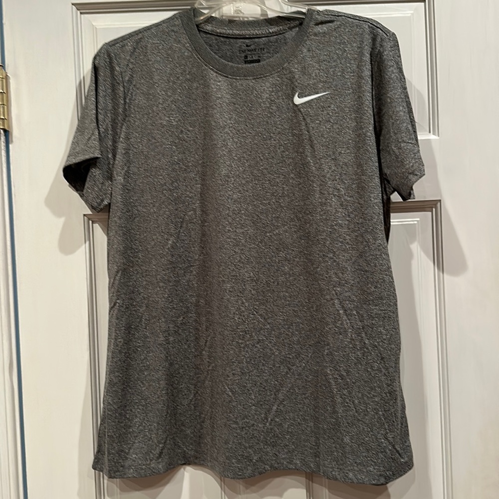 Nike dry fit tee shirt